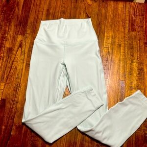 Lululemon NWOT mint green double layered Align Lululemon leggings High Rise 25”
